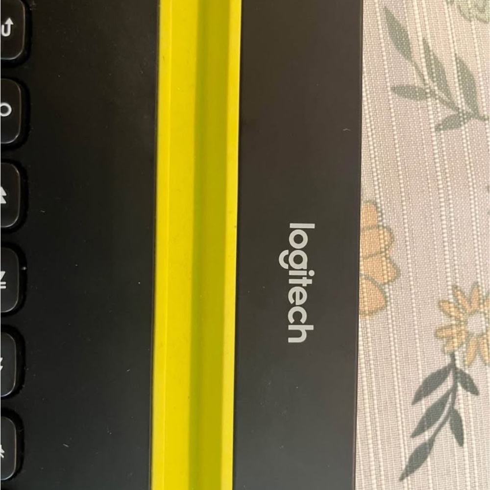 Logitech Wireless Keyboard with Black and Yellow Design - Picture 2 of 2